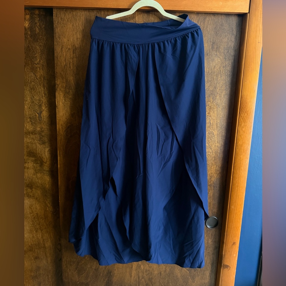 HALARA Navy Blue Women's Cropped tulip slit Pants